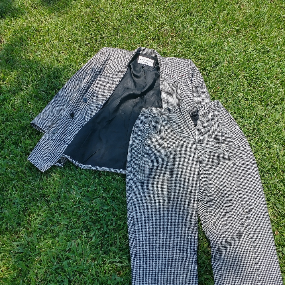 Albert Nipon Size 6 Pant Suit - image 2